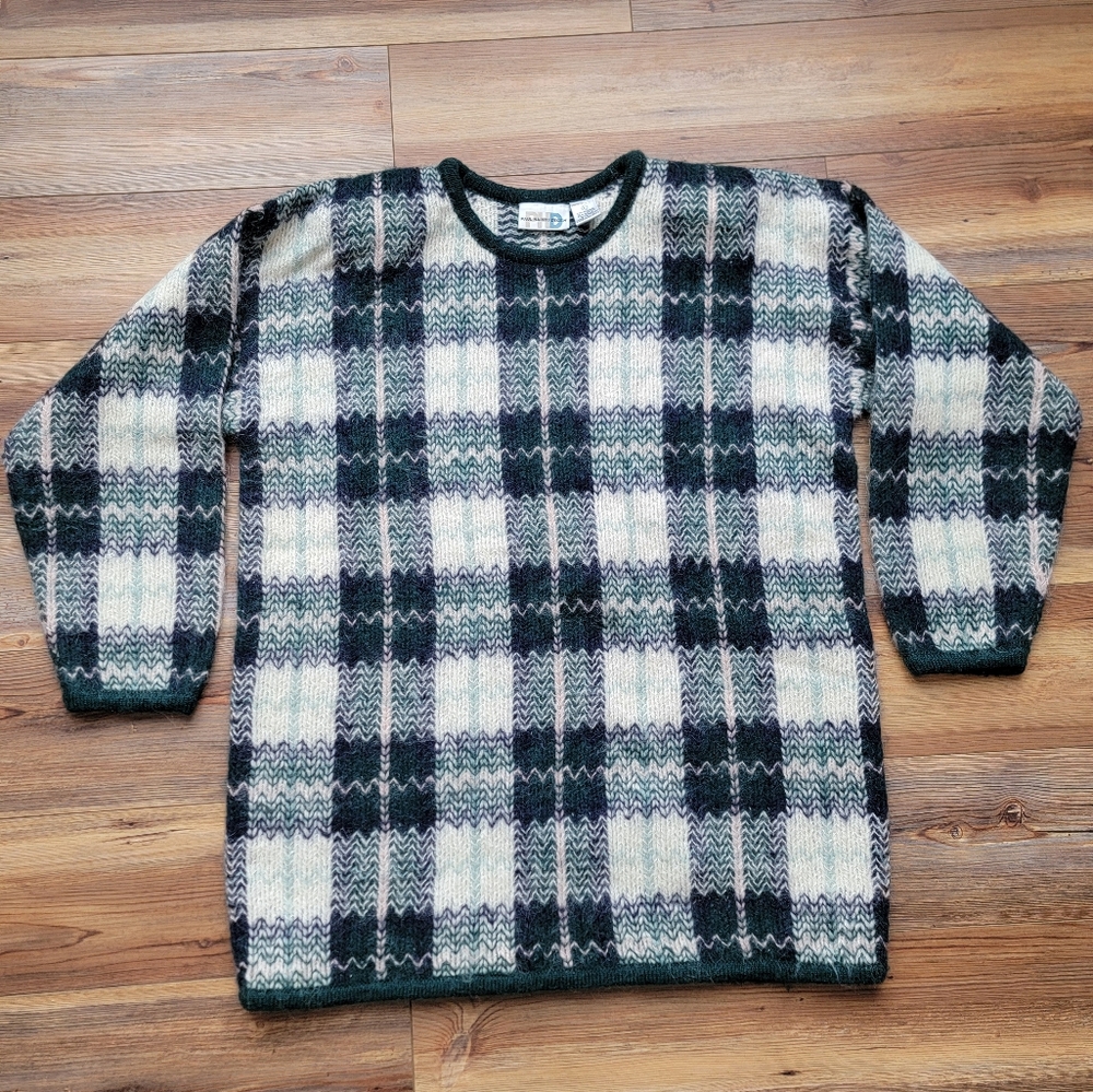 Green and Cream Crewneck Sweater with Plaid Pattern
